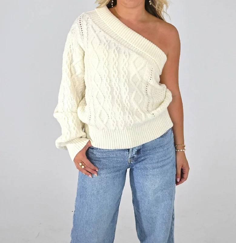 Easy Style Chloe Knit Sweater In Ivory