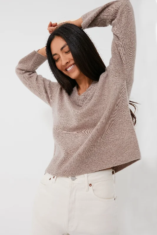 Must-have For Fashion Biscotty Cashmere Standard V-Neck Sweater