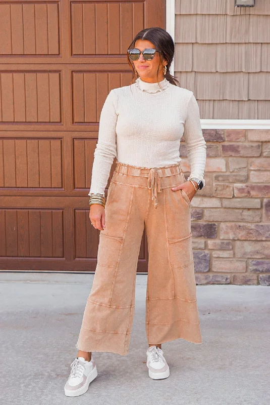 Hooded design Happy Place Caramel Knit Pants