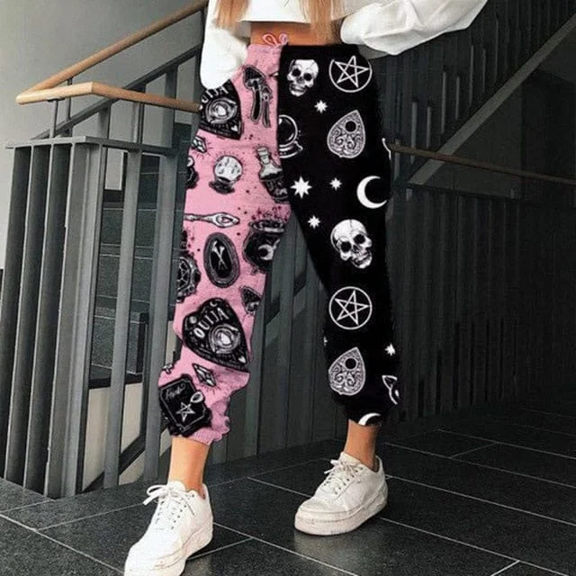 High-end Design Women's Casual Pink & Black Skull Print Elastic Waist Pocket Wide Leg Pants High-end Design Women's Casual Pink & Black Skull Print Elastic Waist Pocket Wide Leg Pants