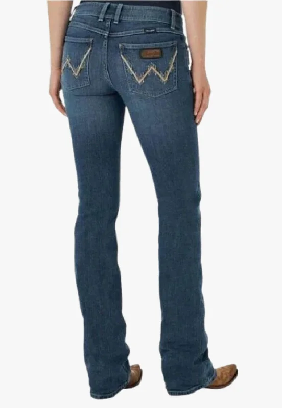 Relaxed Tops Wrangler Womens Mid-Rise Mae Bootcut Jean
