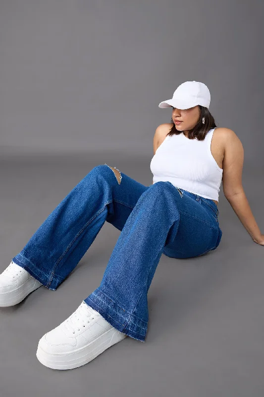 Versatile Outfits Classic Throwback Distressed Bootcut Curve Jeans