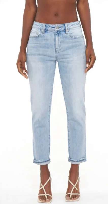 Personalized Outfit Jessie Everyday Slim Straight Jeans In Getty