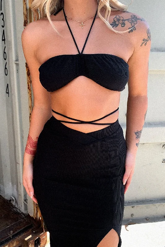 Chanel Crop - Black