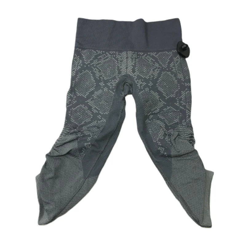 Relaxed Tops Athletic Leggings Capris By Lululemon  Size: S