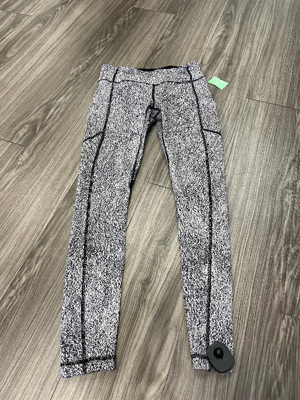 Everyday Style Black & White Athletic Leggings Lululemon, Size 6