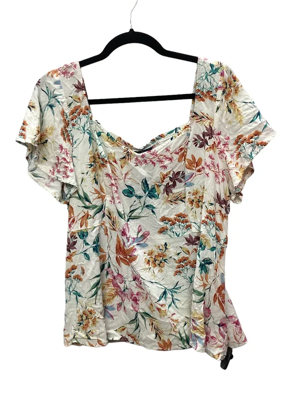Relaxed Tops Floral Print Top Short Sleeve Torrid, Size 1x