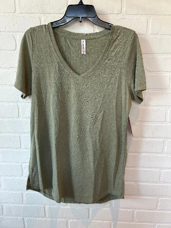 Retro Fashion Green Athletic Top Short Sleeve Athleta, Size M