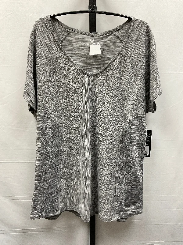 Simple Looks Grey Athletic Top Short Sleeve 90 Degrees By Reflex, Size 1x