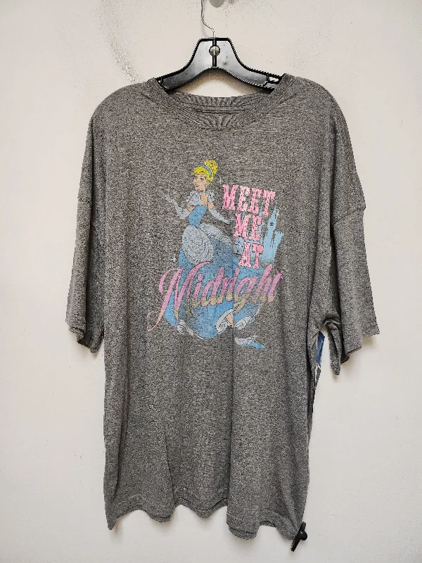 Classic Series Top Short Sleeve By Disney Store In Grey, Size: L