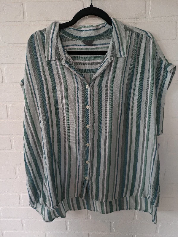 Top Short Sleeve By Eddie Bauer  Size: 2x