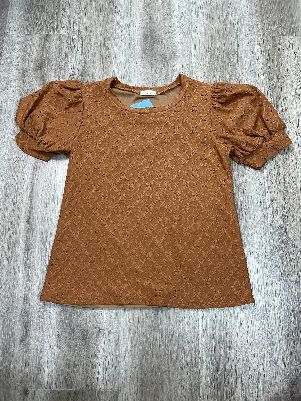 Spiritual Vitality Top Short Sleeve By Les Amis  In Brown, Size: M