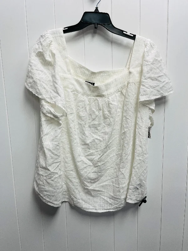 Elegant Fit White Top Short Sleeve Torrid, Size 3x
