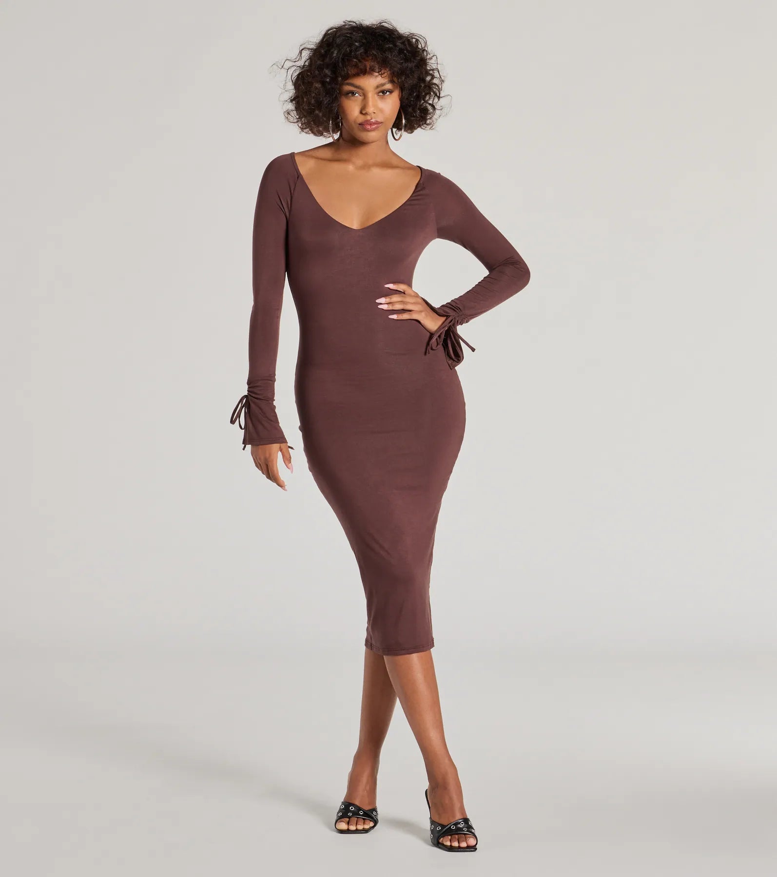 Casual Chic Icon Long Sleeve Knit Midi Dress