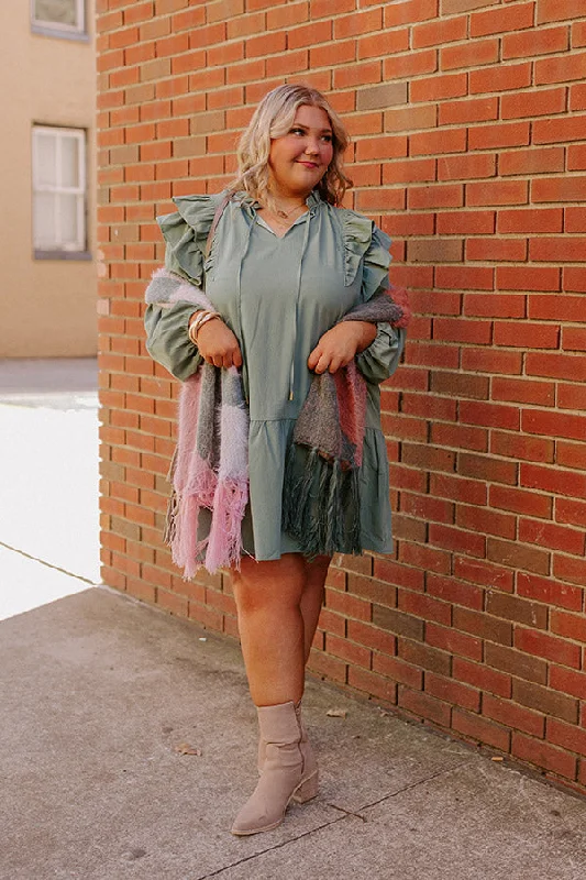 Soft Fabrics New To Town Shift Dress In Pear Curves